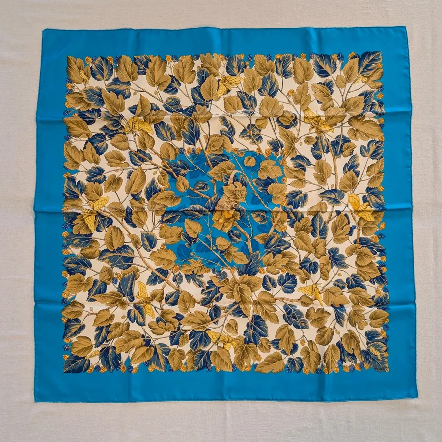 Carré Hermès - Arbre de Soie - Bleu