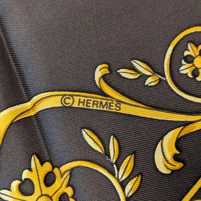 Carré Hermès - La Promenade de Longchamps - Brun Foncé