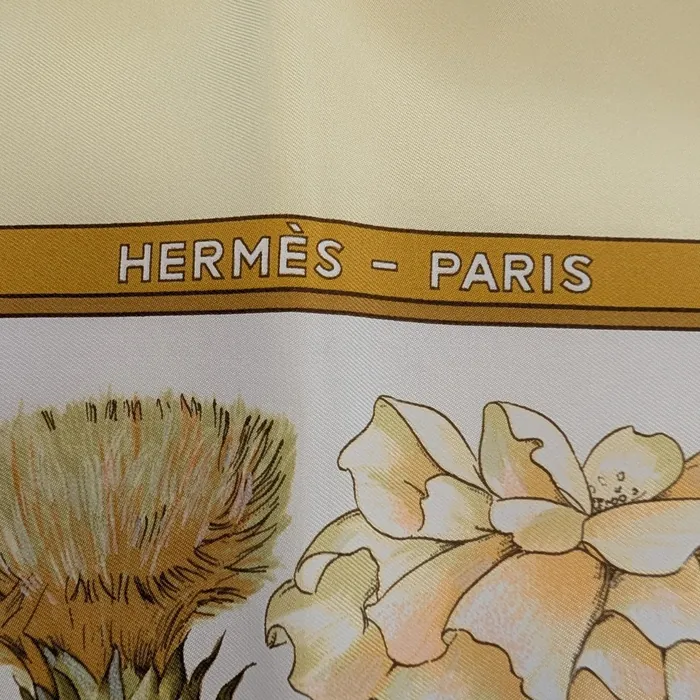 Carré Hermès - Regina - Jaune Pâle