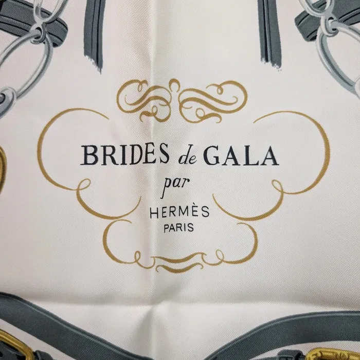 Hermès - Carré - Brides de Gala - Rose