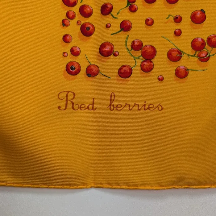 Hermès - Carré - Red Berries - Orange